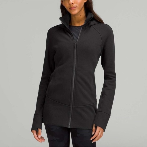 lululemon athletica Tops - Lululemon Hooded Radiant Jacket Black Full Zip Side Pockets Size 6 Women’s